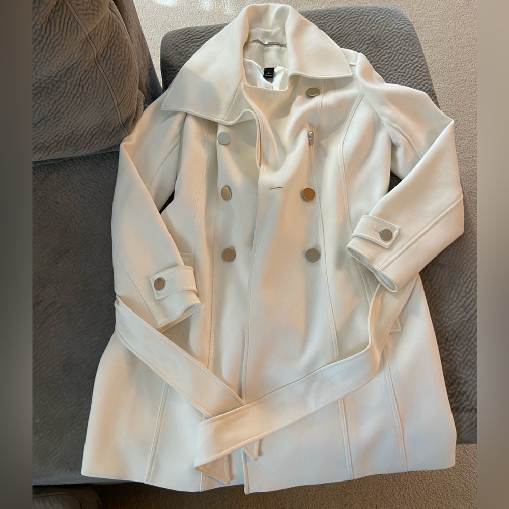 White House Black Market Ivory/Winter White Winter Jacket